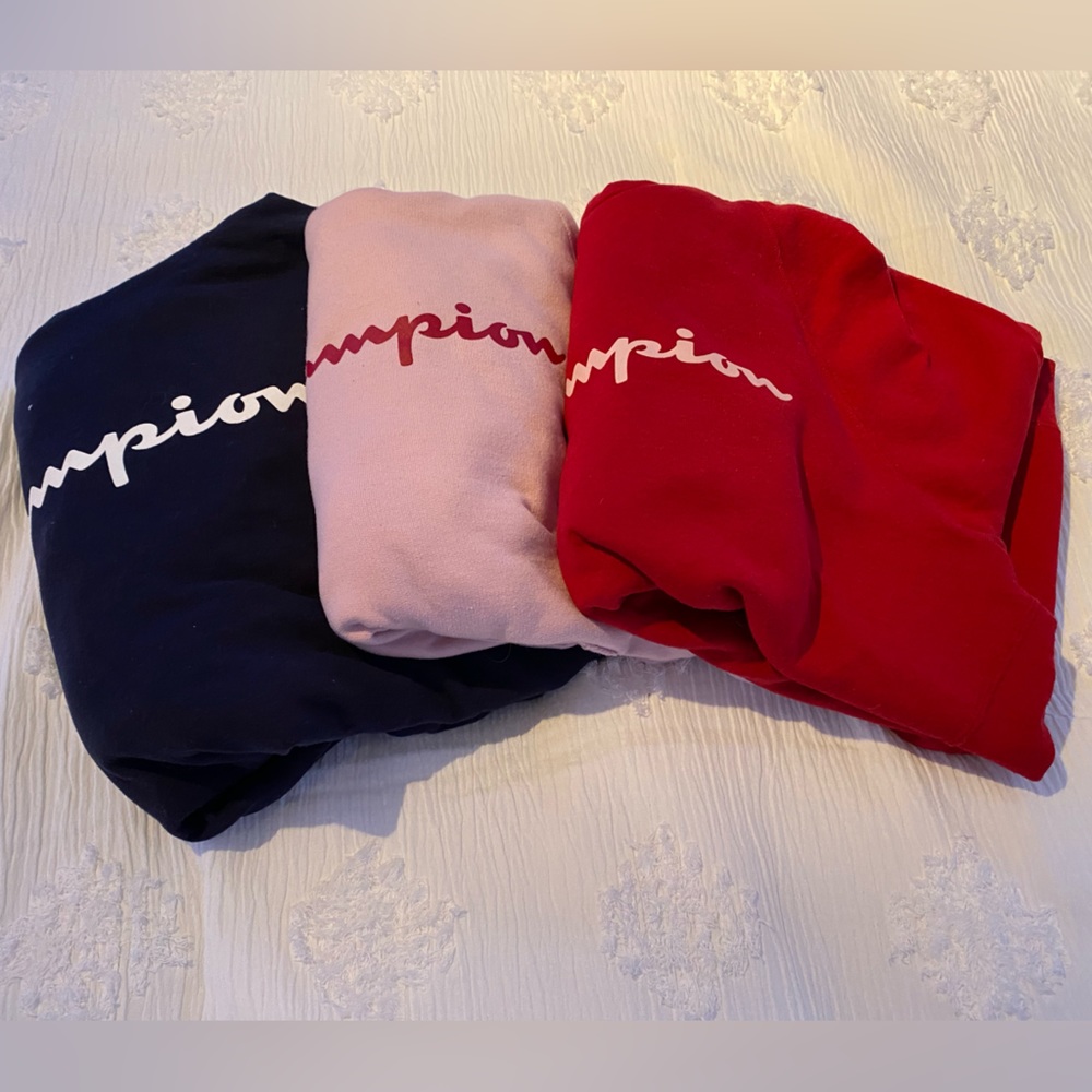 Champion sweatshirt trio